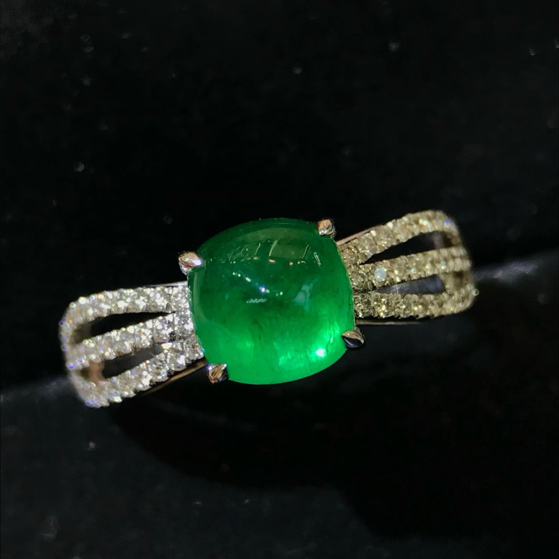 14k Gold 1.98 Ctw Vivid Green Natural Emerald & Diamond Ring - 3