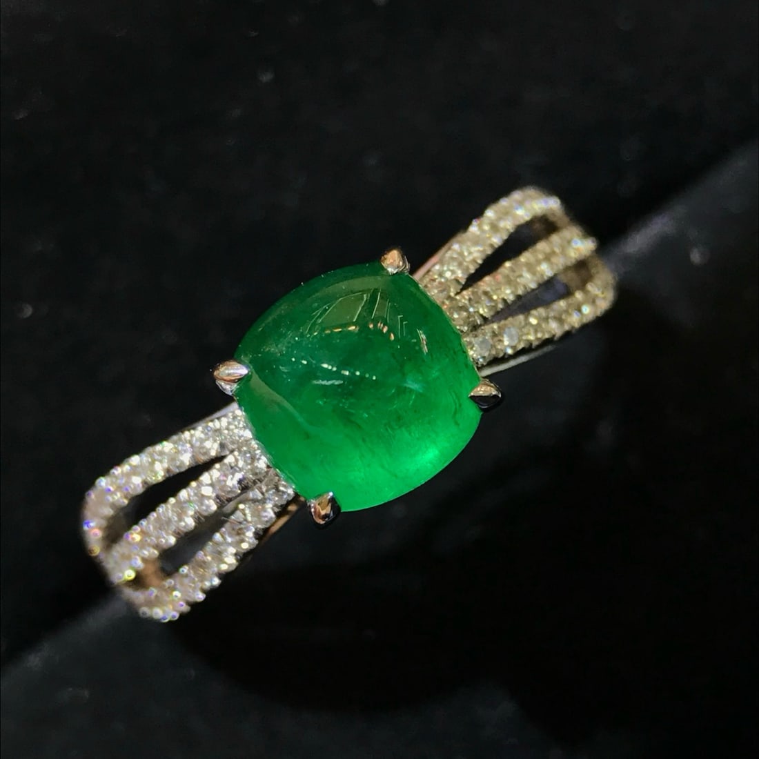 14k Gold 1.98 Ctw Vivid Green Natural Emerald & Diamond Ring - 4