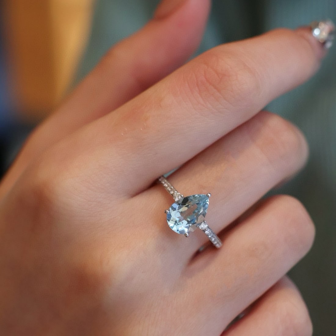 14k Gold 1.6 Ct Natural Aquamarine & Diamond Ring - 7