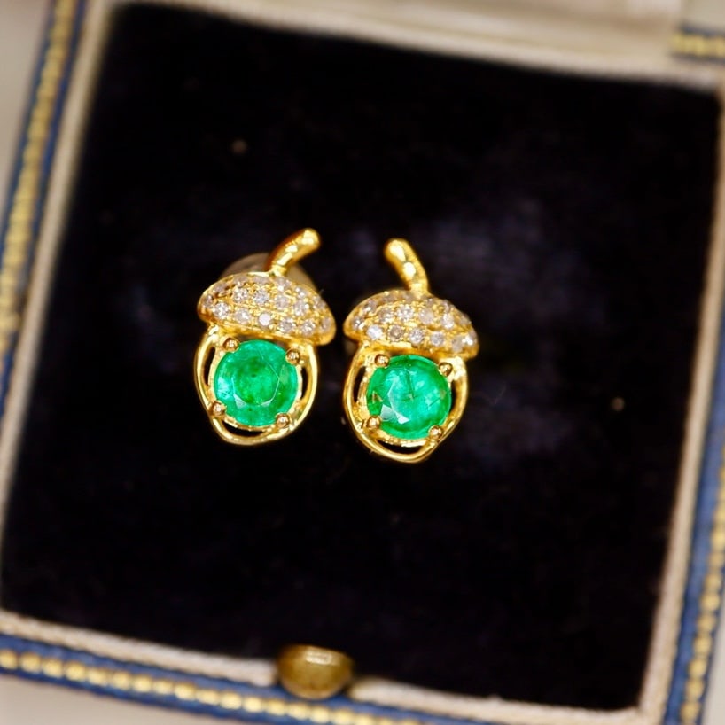 14k Gold 0.38 Ctw Vivid Green Natural Emerald & Diamond Earrings - 3