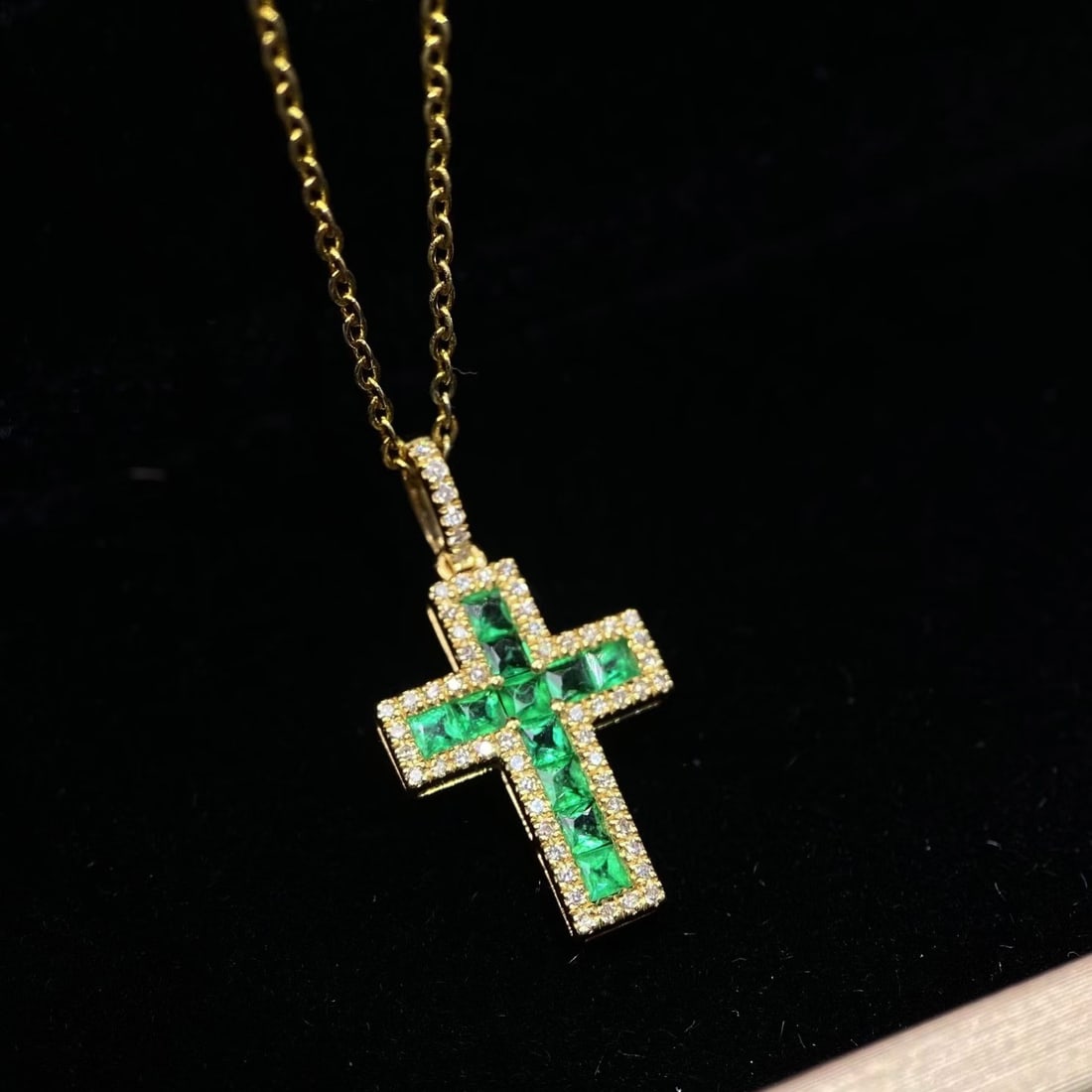 14k Gold 0.5 Ct Natural Emerald & Diamond Pendant( Without Chain ) - 3