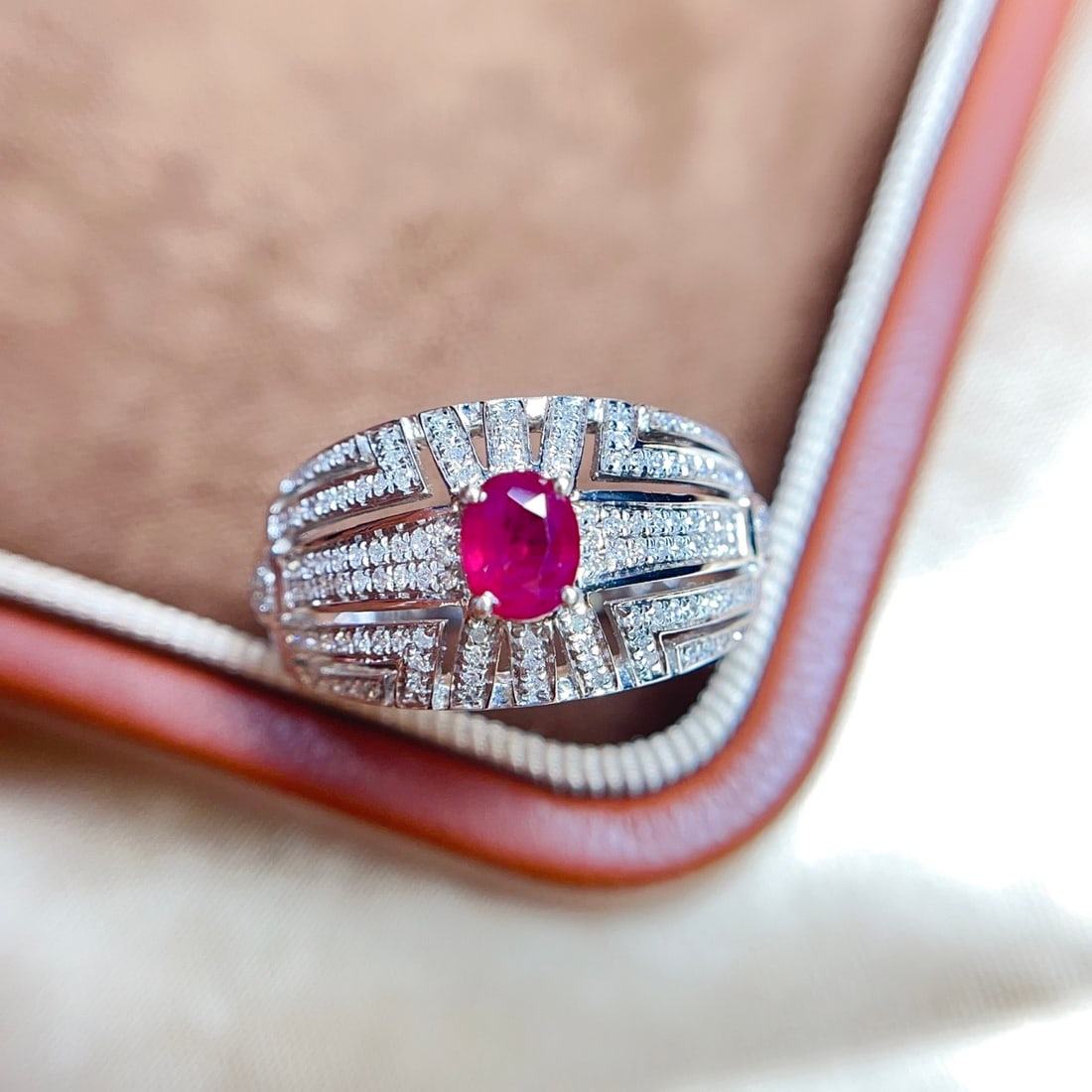 14k Gold 0.70 Ct Natural Ruby & Diamond Ring: Ref:231096167 // gold content:14k gold // ring size:7. 25us // // main gemstone:ruby // shape:oval // carat weight:0. 70ct // color:red // treatment:natural // // adjacent gemstone 2 : diamond // numb