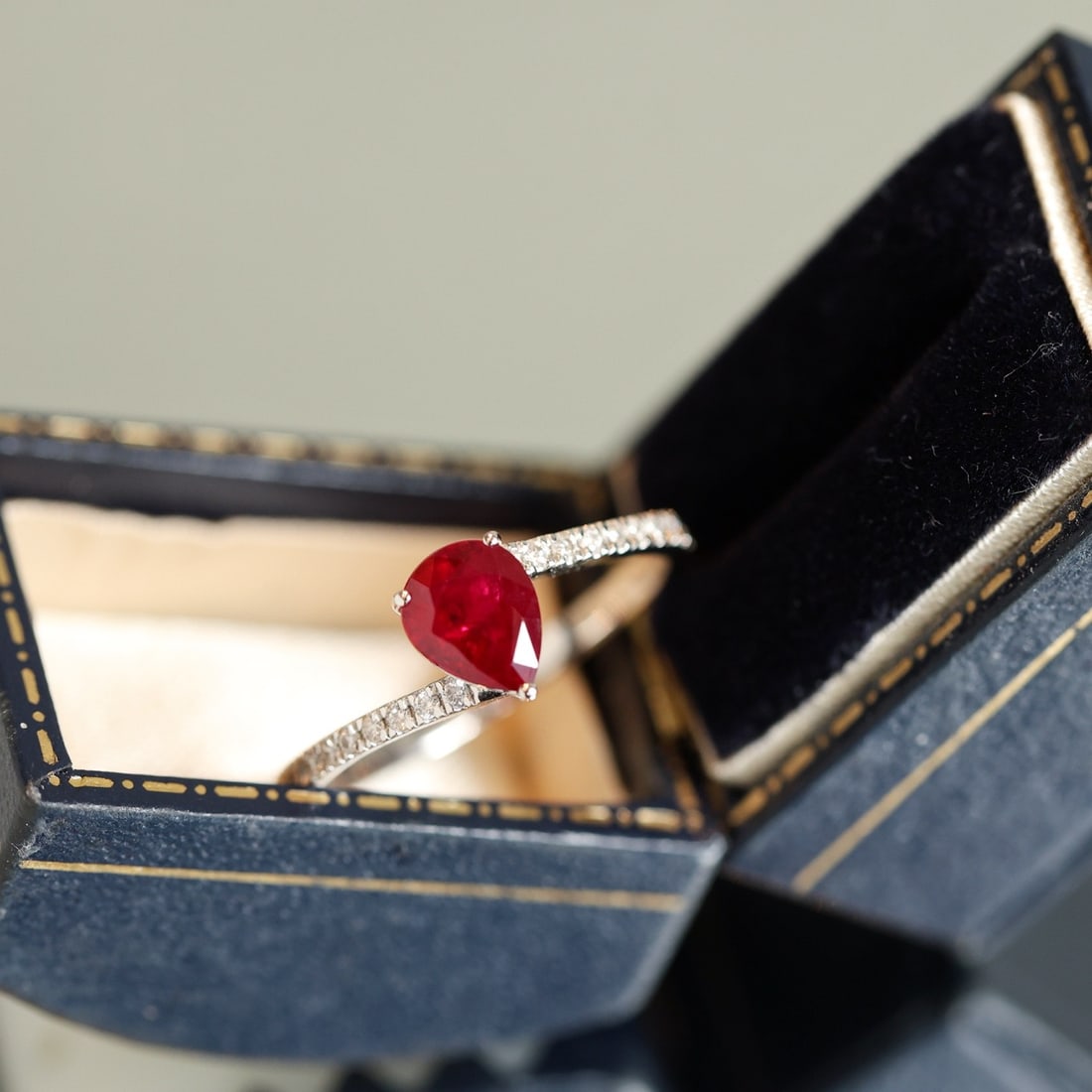 14k Gold 1.18 Ctw Natural Ruby & Diamond Ring - 2