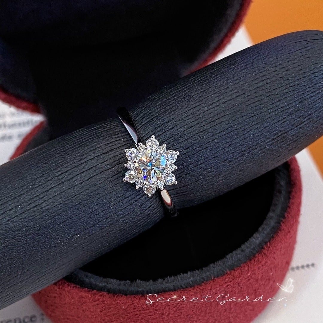 14k Gold 0.50 Ctw Natural H Diamond Ring: Ref:231096189 // gold content:14k gold // ring size:7. 25us // // main gemstone:diamond // shape:round // carat weight:0. 33ct // clarity grade:vs-si // color:h // treatment:natural // cut grade:g //