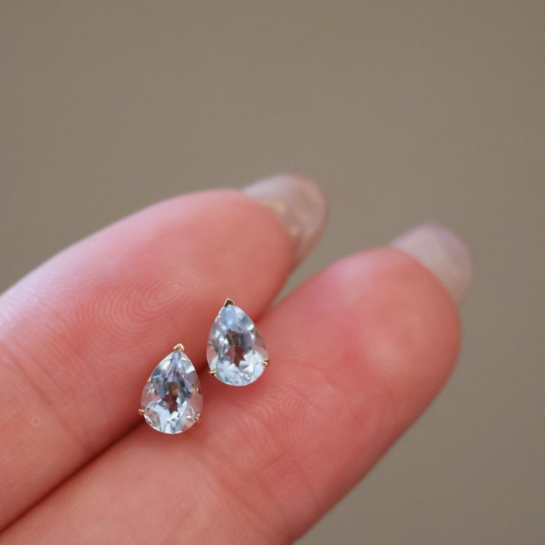 14k Gold 1.2 Ct Natural Aquamarine Earrings - 4
