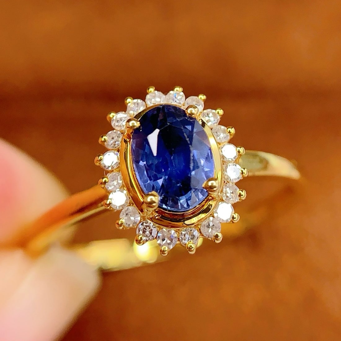 14k Gold 0.8 Ct Natural Sapphire & Diamond Ring - 2