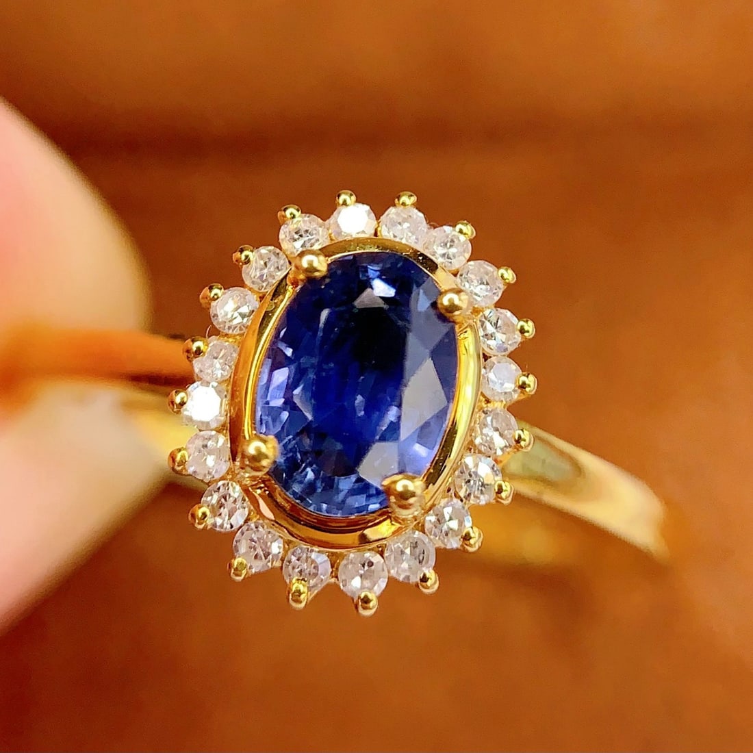 14k Gold 0.8 Ct Natural Sapphire & Diamond Ring - 3