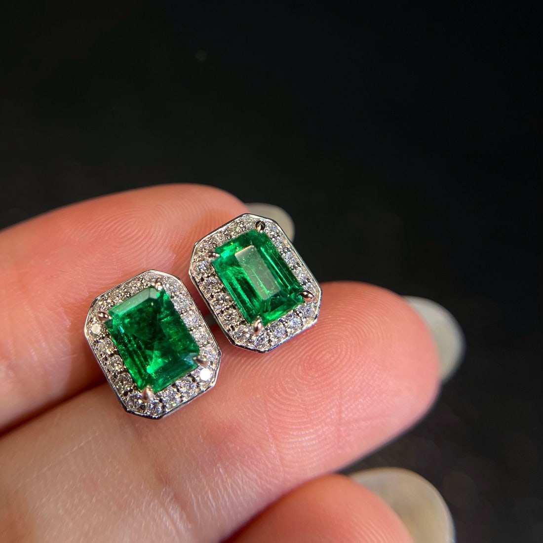 14k Gold 1.94 Ctw Vivid Green Natural Emerald & Diamond Earrings - 3