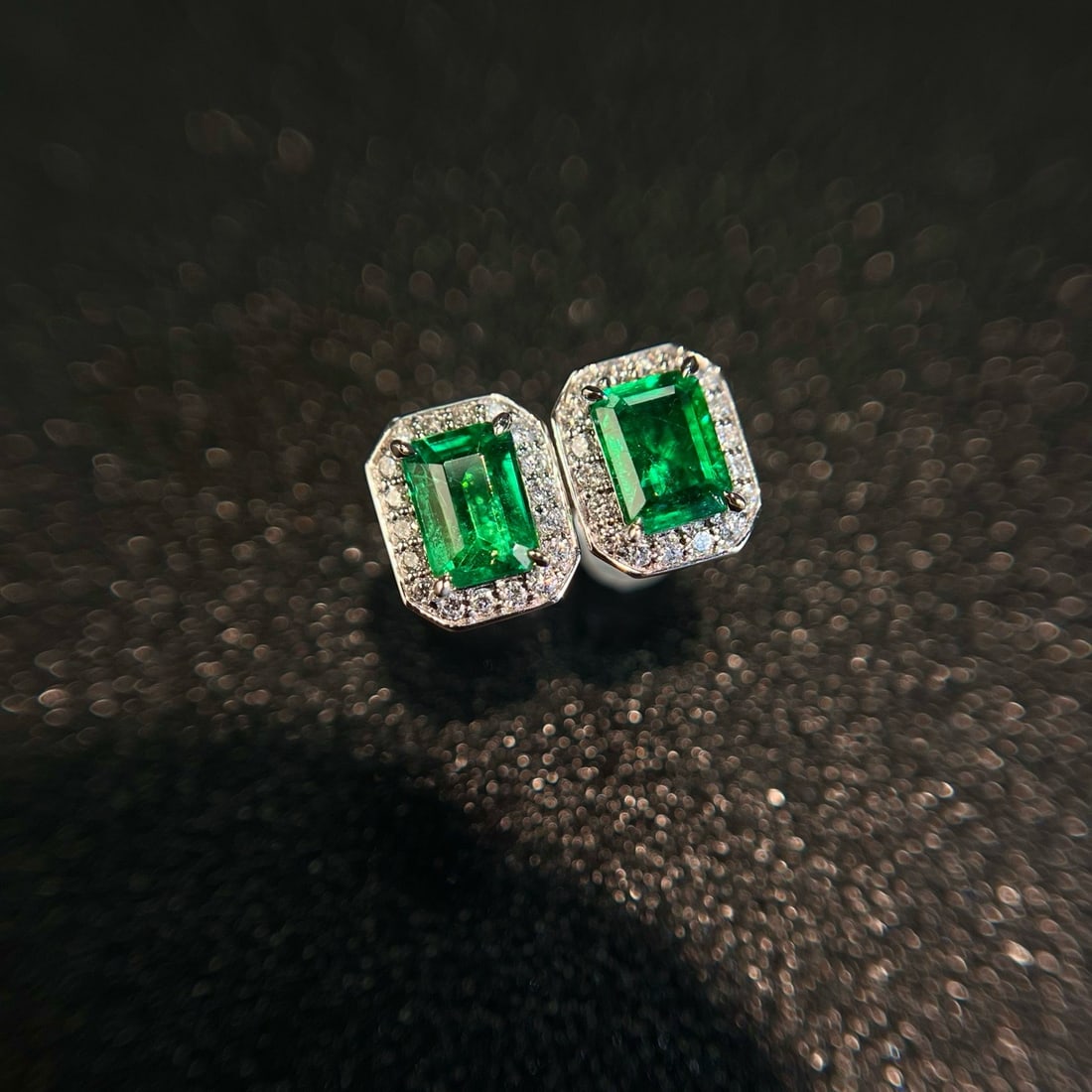 14k Gold 1.94 Ctw Vivid Green Natural Emerald & Diamond Earrings - 8