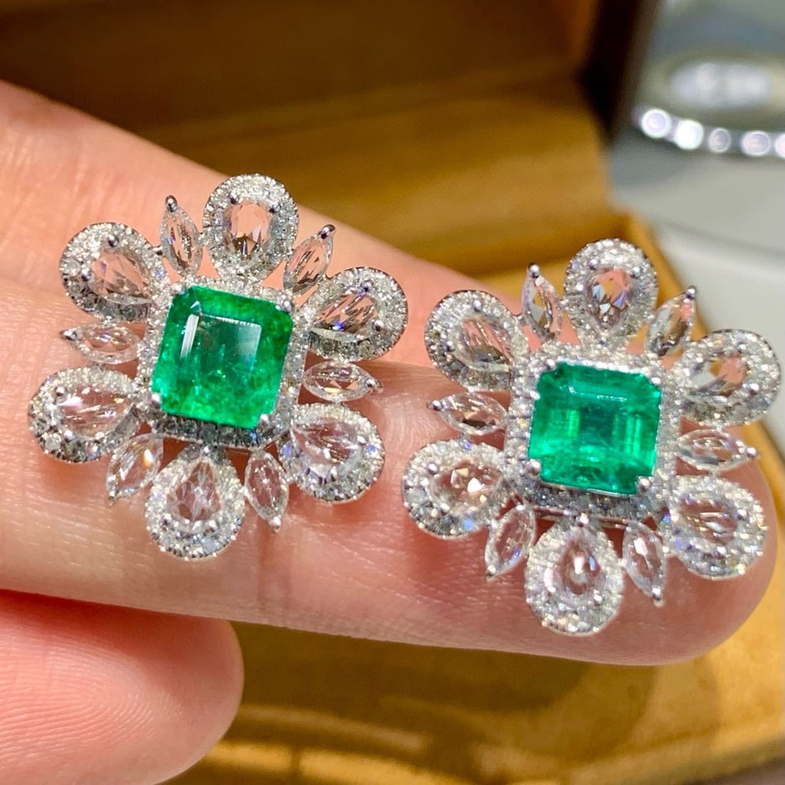 14k Gold 1.6 Ct Vivid Green Natural Emerald & Diamond & Sapphire Earrings - 3