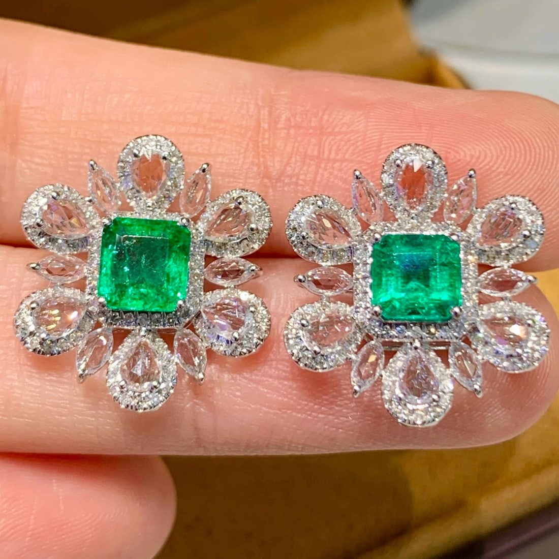 14k Gold 1.6 Ct Vivid Green Natural Emerald & Diamond & Sapphire Earrings - 4