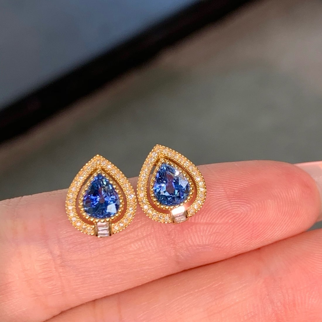 14k Gold 2.11 Ctw Natural Sapphire & Diamond Earrings - 2