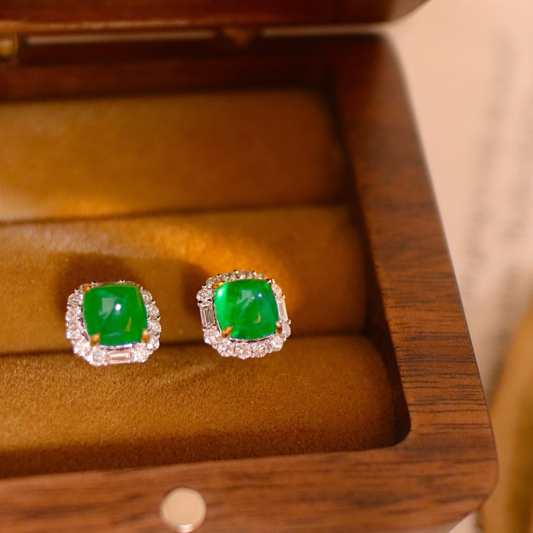 14k Gold 3.19 Ctw Vivid Green Natural Emerald & Diamond Earrings - 3