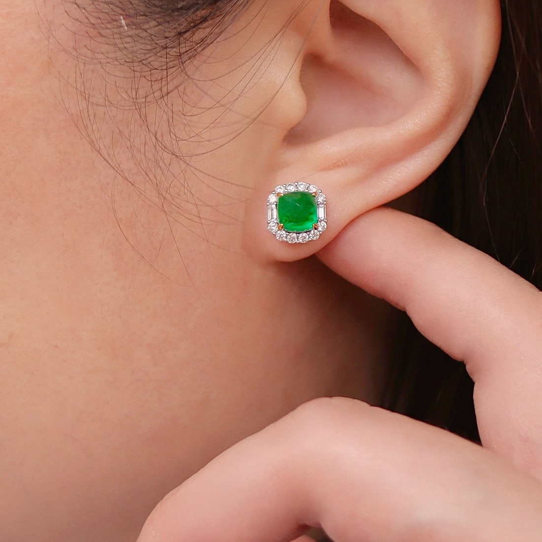 14k Gold 3.19 Ctw Vivid Green Natural Emerald & Diamond Earrings - 4