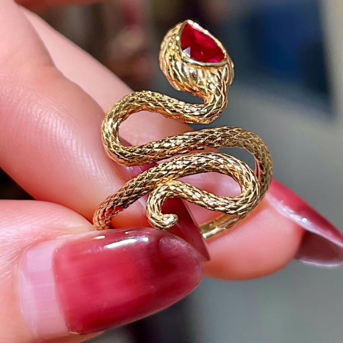 14k Gold 0.7 Ct Natural Ruby Ring - 3