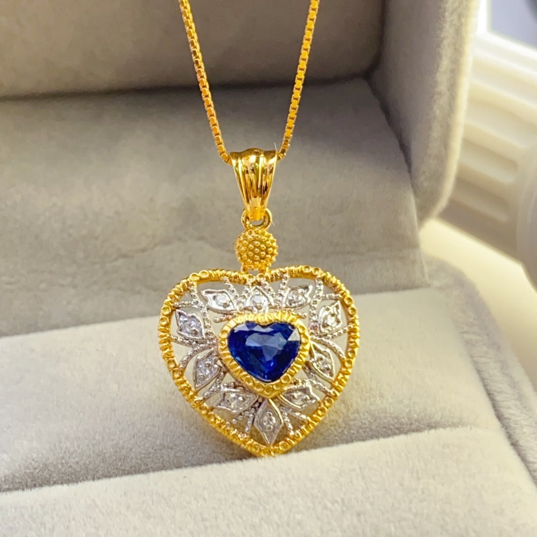 14k Gold 0.80 Ct Natural Sapphire & Diamond Pendant( Without Chain ) - 4