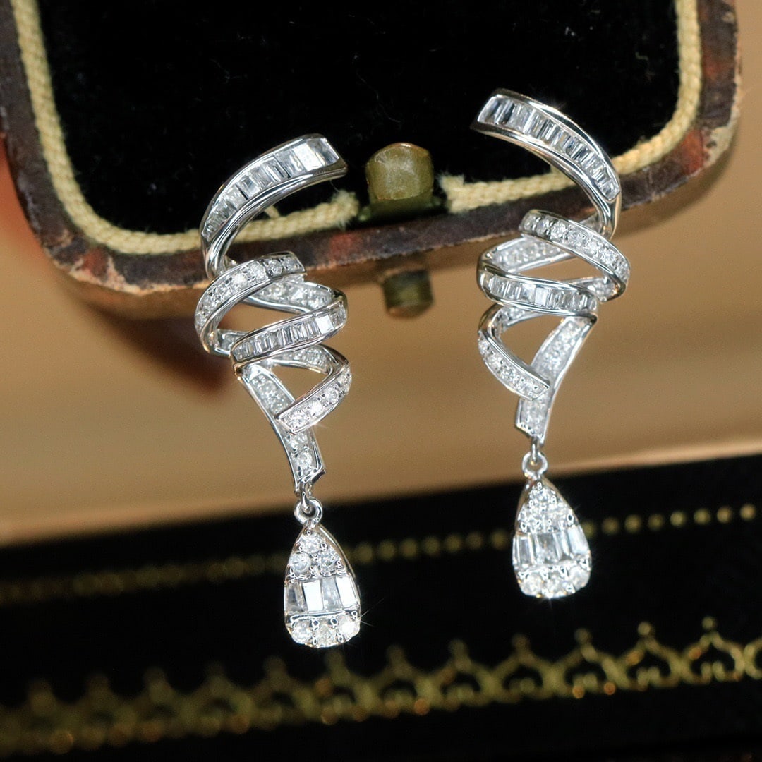 14k Gold 0.6 Ct Natural H Diamond Earrings - 2