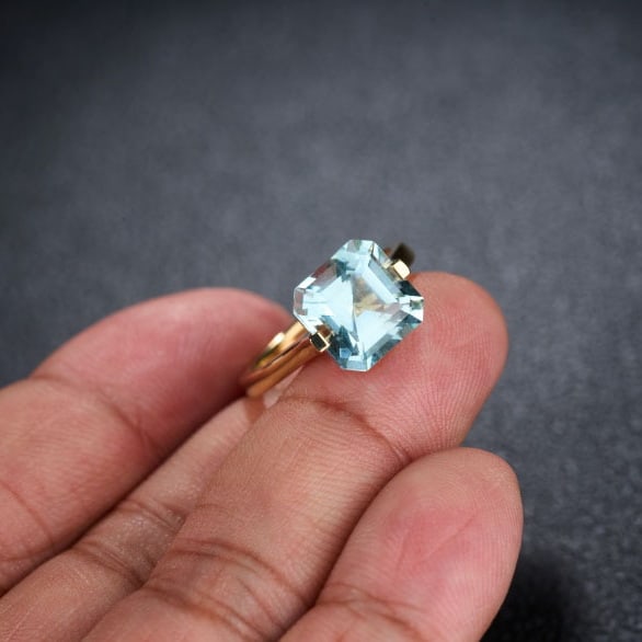 14k Gold 3.95 Ct Natural Aquamarine Ring - 8