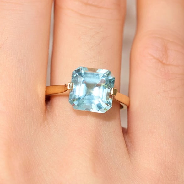 14k Gold 3.95 Ct Natural Aquamarine Ring - 9
