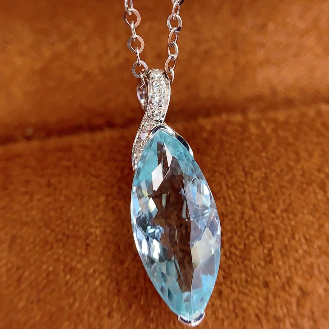 14k Gold 3.2 Ct Natural Aquamarine & Diamond Pendant( Without Chain ) - 5
