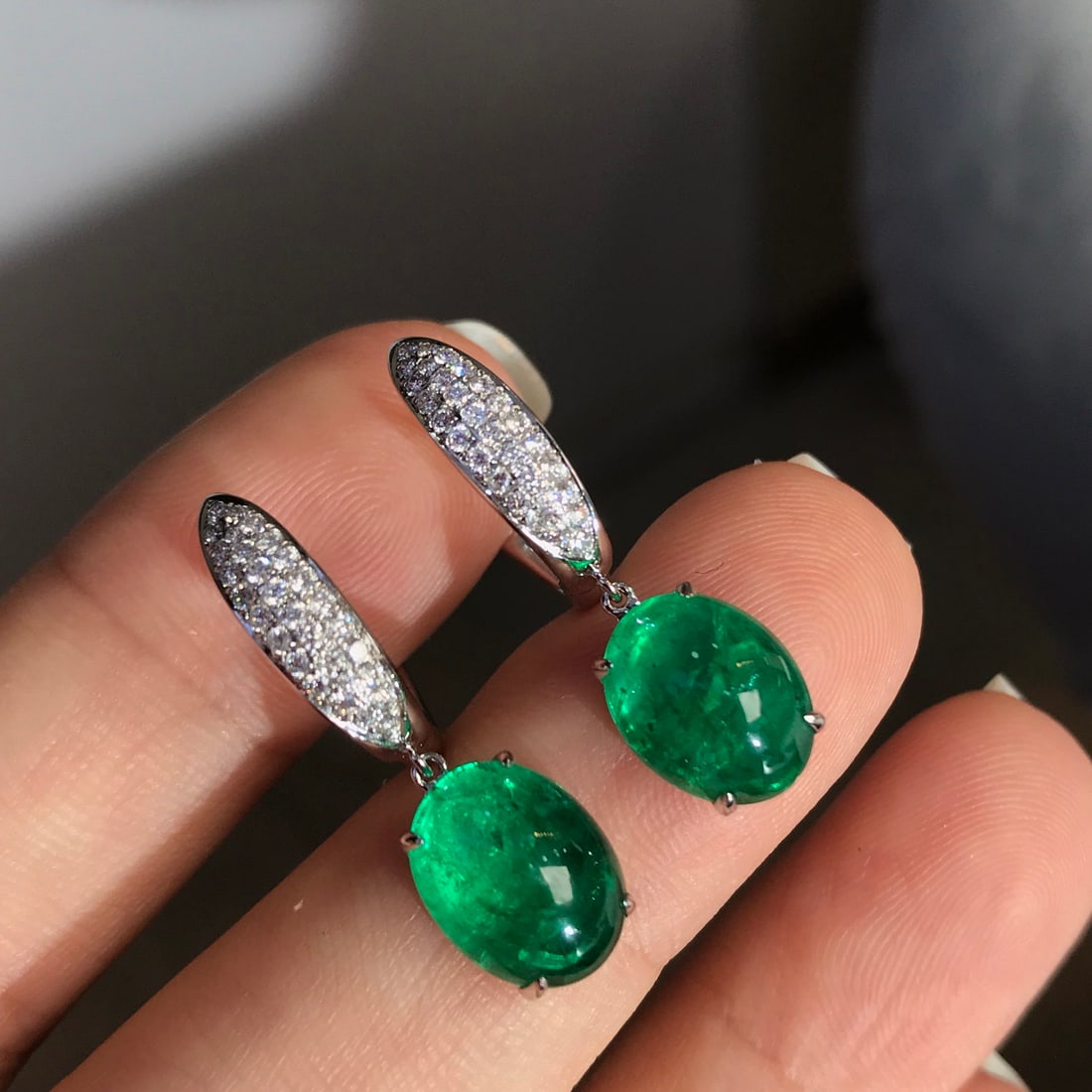 14k Gold 6.18 Ctw Vivid Green Natural Emerald & Diamond Earrings - 4