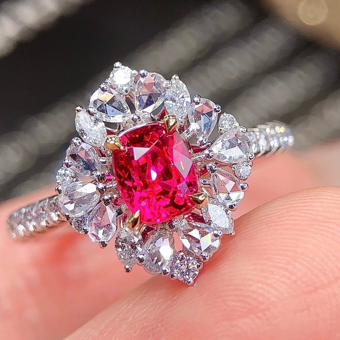 14k Gold 1.41 Ctw Natural Spinel & Diamond Ring - 3