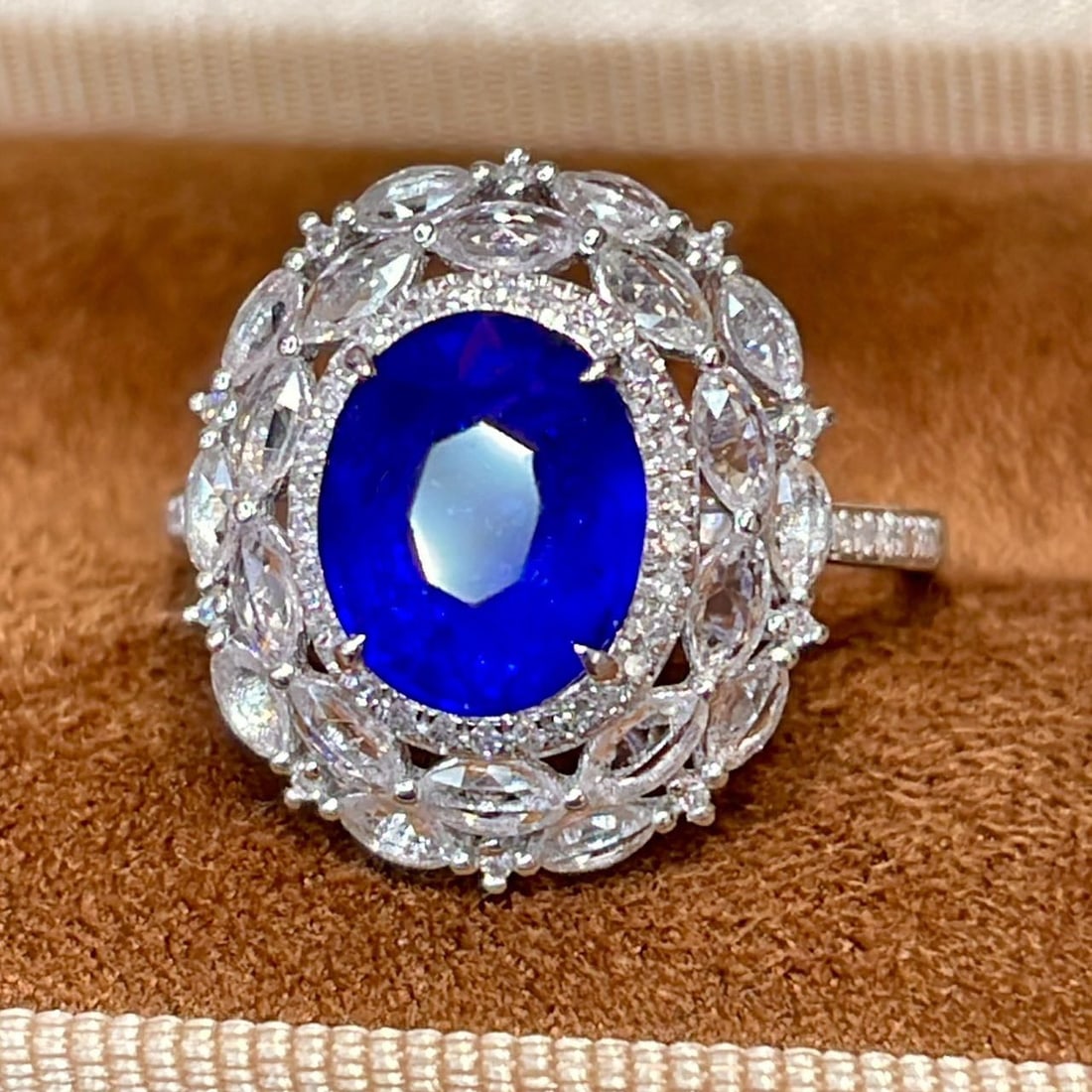 14k Gold 2.9 Ct Natural Sapphire & Diamond & Sapphire Ring: Ref:231096346 // gold content:14k gold // ring size:7. 25us // // main gemstone:sapphire // shape:oval // carat weight:2. 9ct // color:royal blue // treatment:natural // // adjacent gemstone 2 : diamo