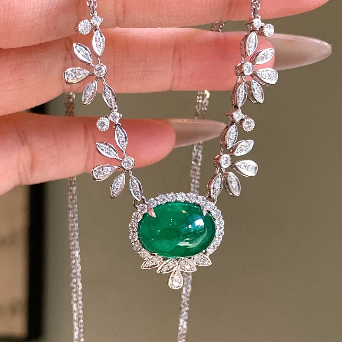 14k Gold 7.51 Ctw Vivid Green Natural Emerald & Diamond Necklace - 4