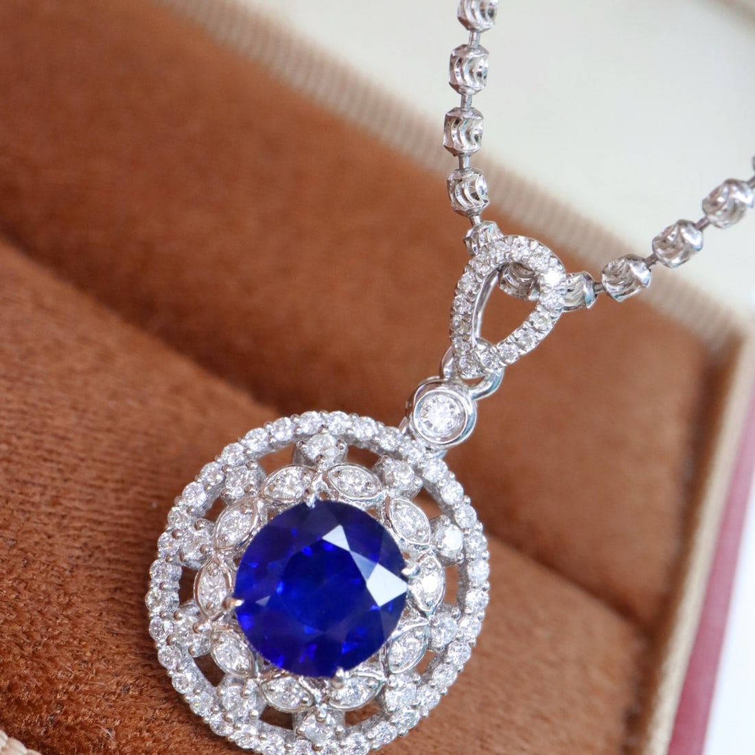 14k Gold 1.77 Ctw Natural Sapphire & Diamond Pendant( Without Chain ): Ref:231096357 // gold content:14k gold // main gemstone:sapphire // shape:round // carat weight:1. 35ct // color:royal blue // treatment:natural // cut grade:g // // adjacent gemstone 2 : diamond //