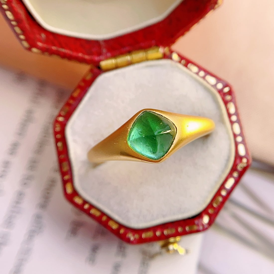 14k Gold 1.00 Ct Natural Emerald Ring - 2