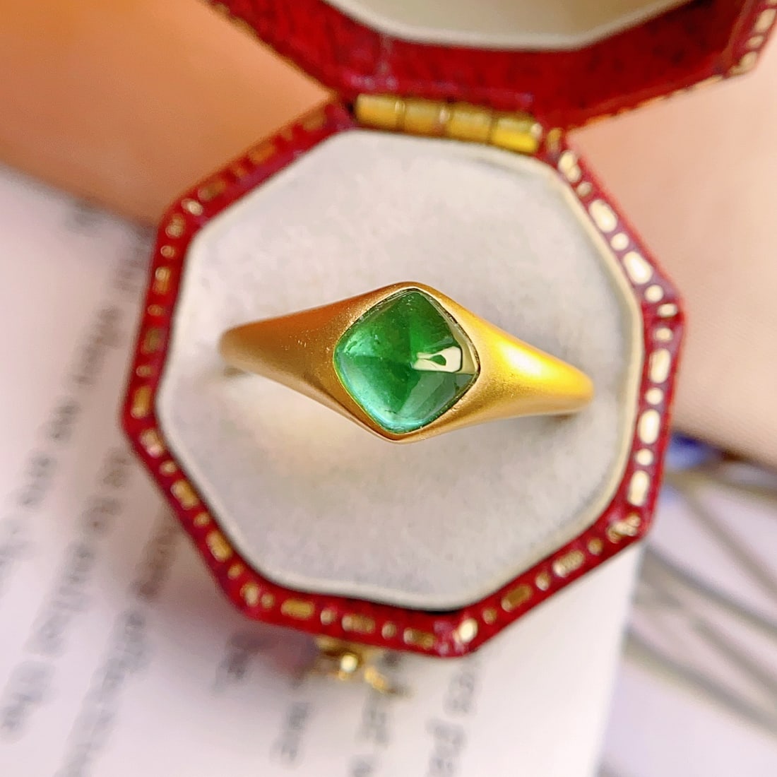 14k Gold 1.00 Ct Natural Emerald Ring - 4