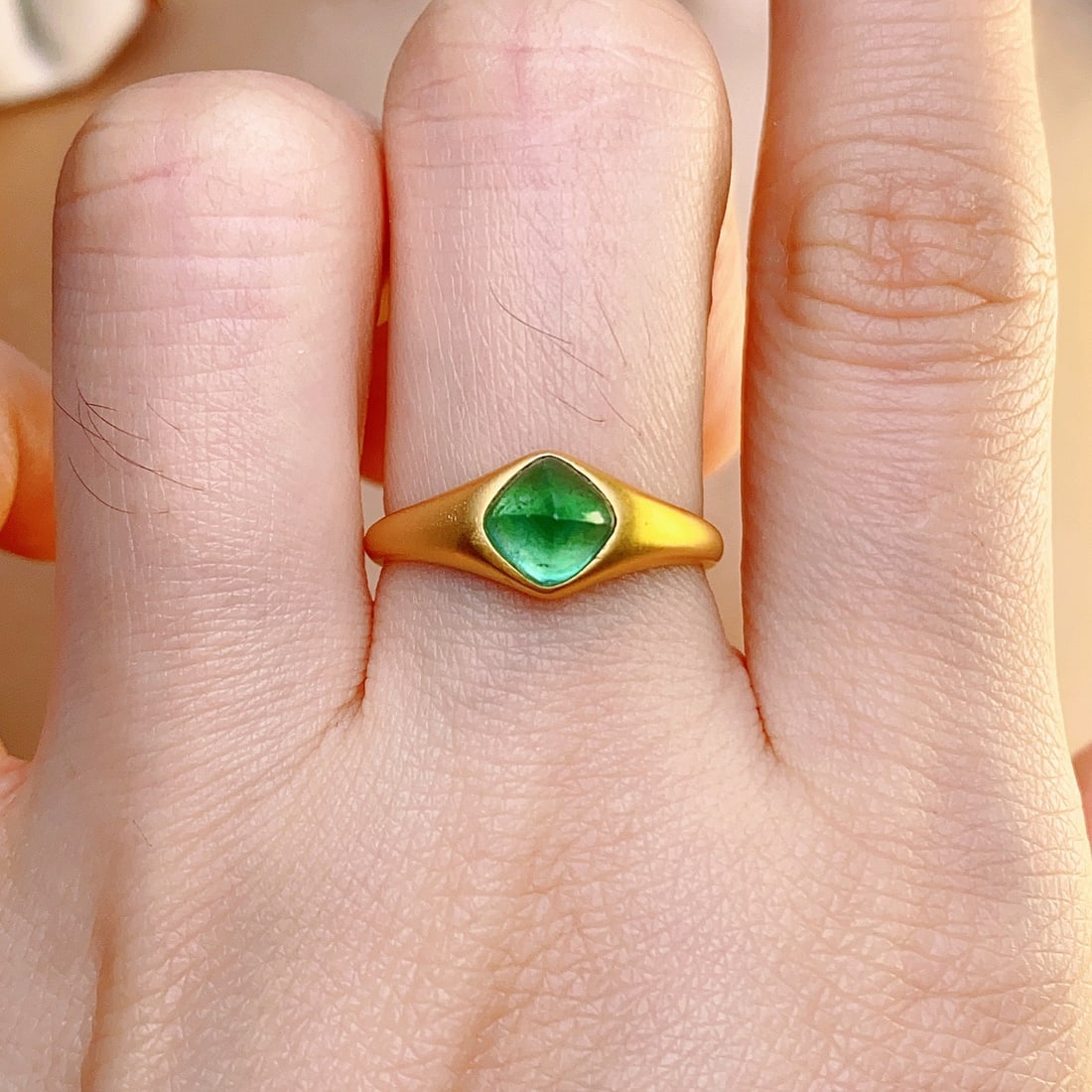 14k Gold 1.00 Ct Natural Emerald Ring - 6