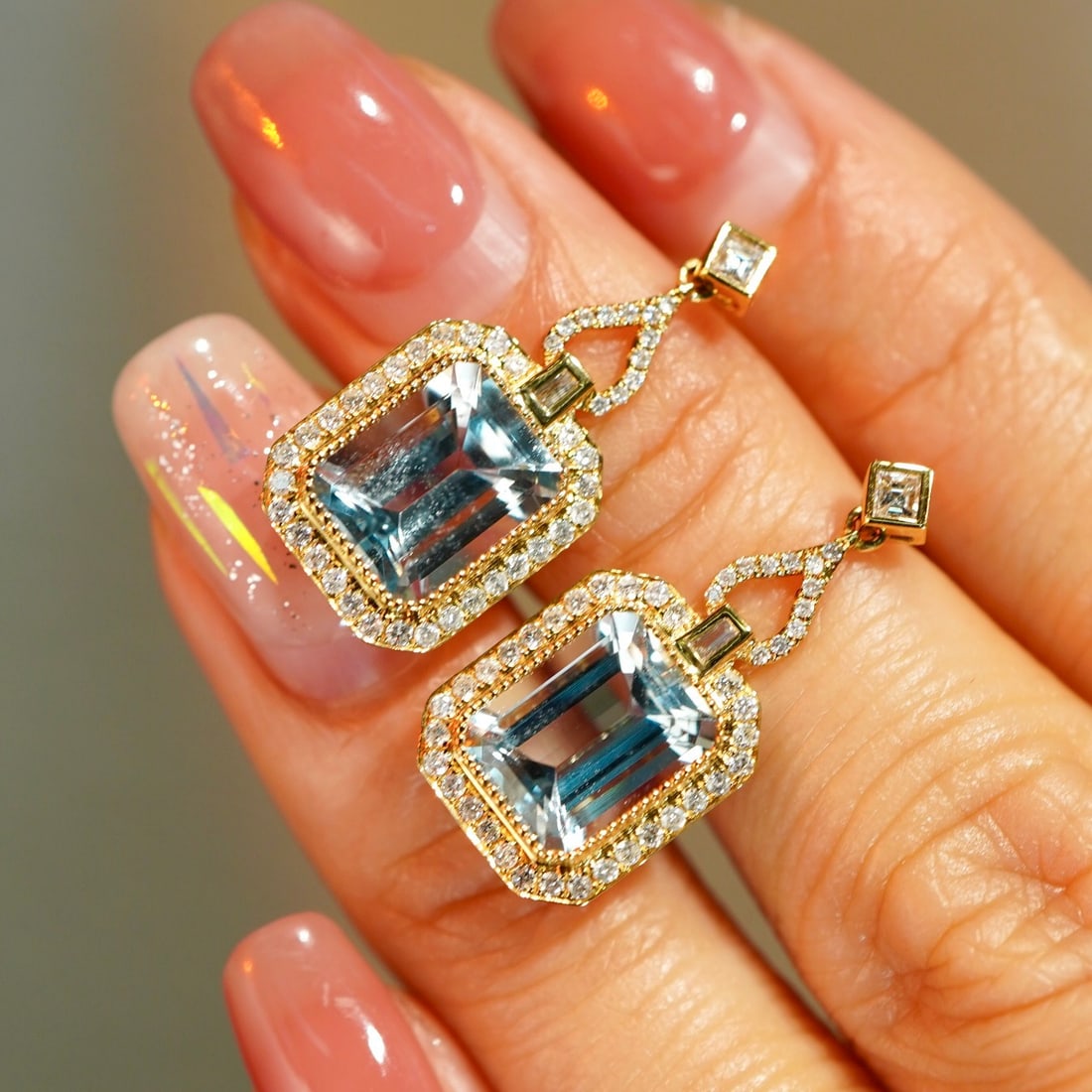 14k Gold 5 Ct Natural Aquamarine & Diamond Earrings - 2