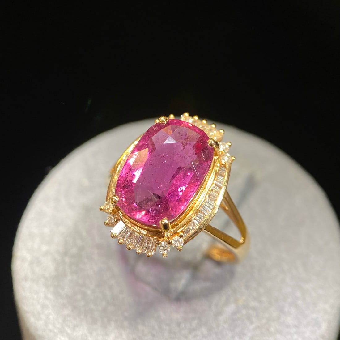 14k Gold 4.5 Ct Natural Tourmaline & Diamond Ring - 3