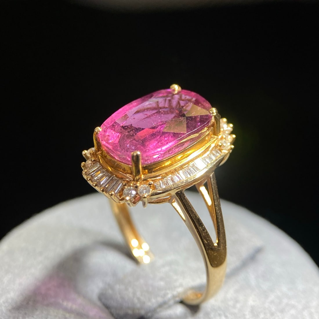 14k Gold 4.5 Ct Natural Tourmaline & Diamond Ring - 4