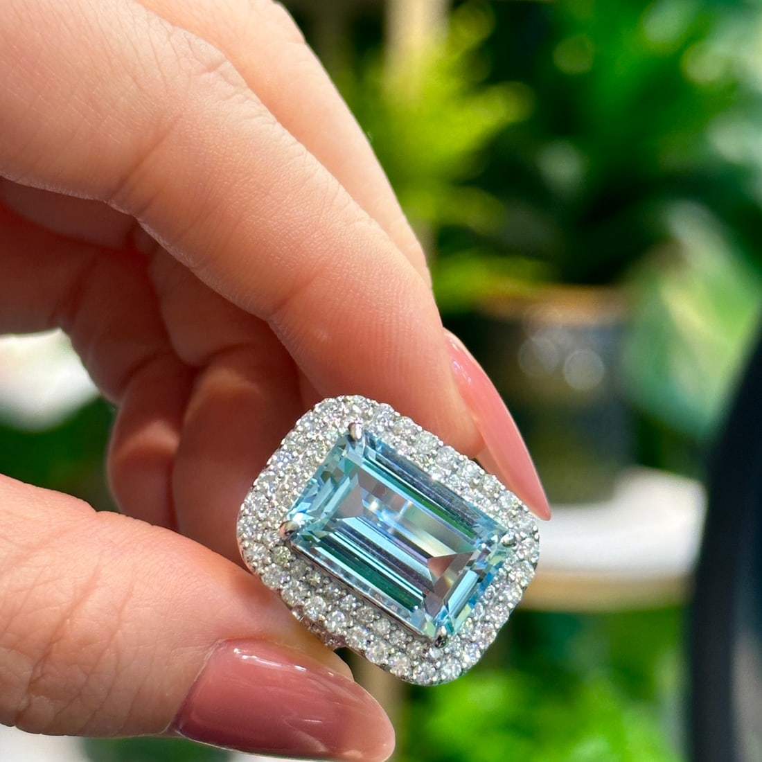 14k Gold 11.71 Ctw Natural Aquamarine & Diamond Ring - 2