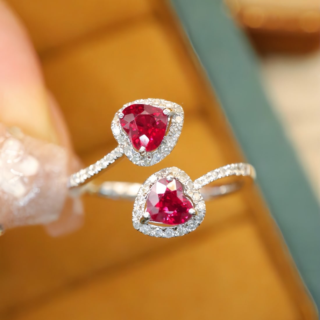 14k Gold 1.09 Ctw Natural Ruby & Diamond Ring: Ref:231096415 // gold content:14k gold // ring size:7. 25us // // main gemstone:ruby // shape:heart // carat weight:0. 85ct // color:pigeonblood red // treatment:natural // // adjacent gemstone 2 :