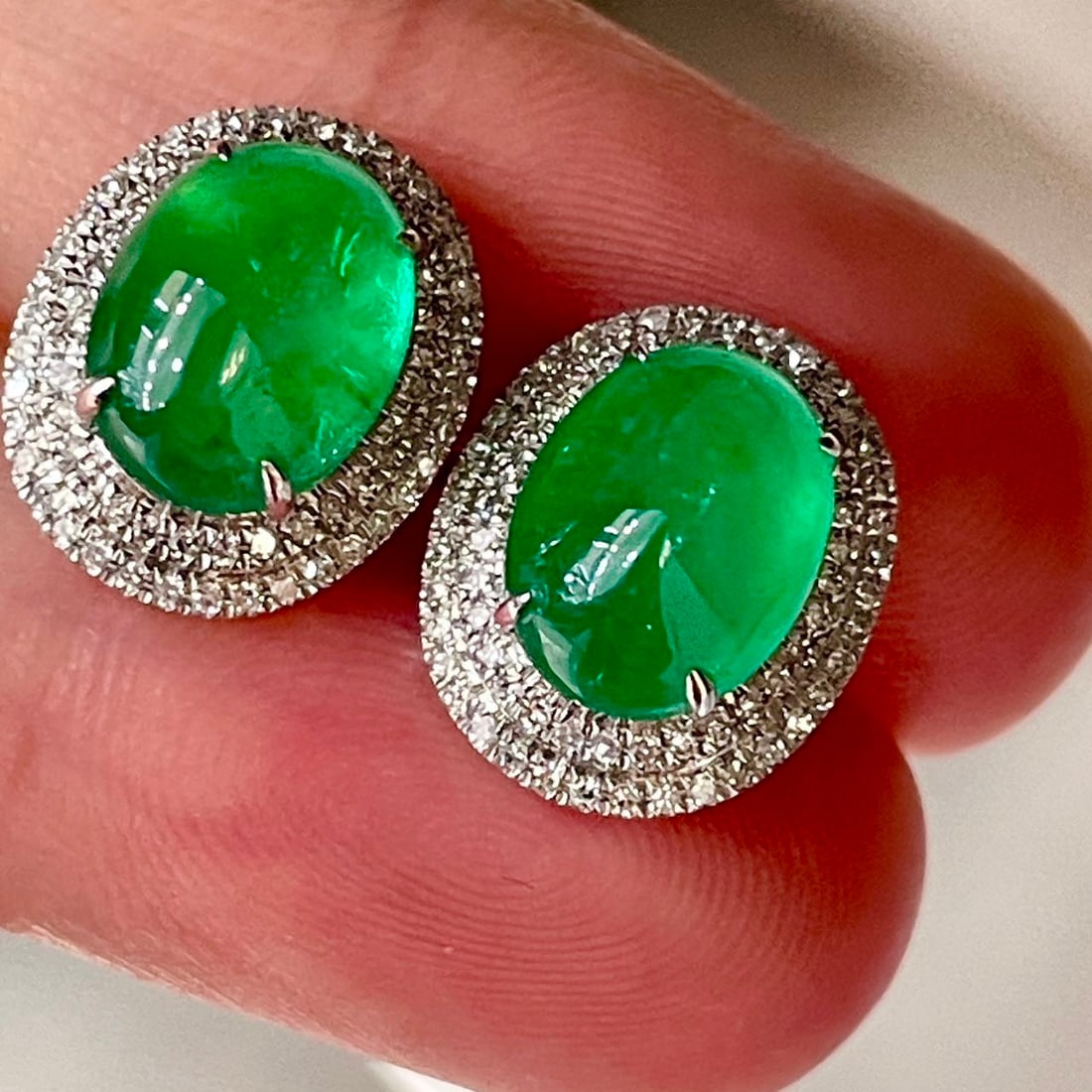 14k Gold 4 Ct Vivid Green Natural Emerald & Diamond Earrings - 3