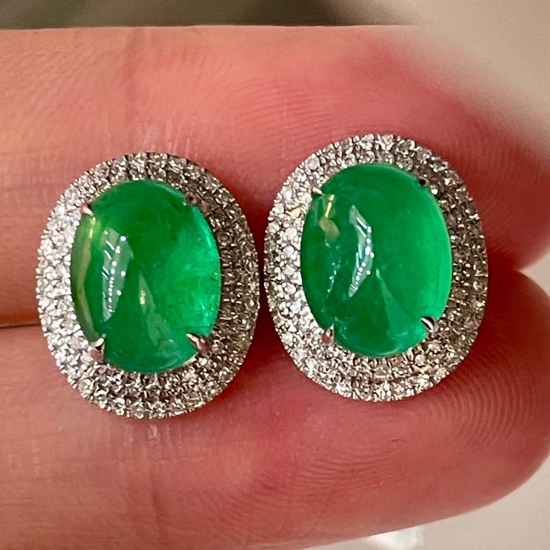 14k Gold 4 Ct Vivid Green Natural Emerald & Diamond Earrings - 5