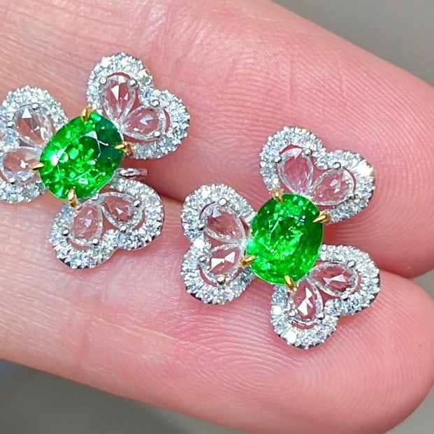 14k Gold 1.26 Ct Vivid Green Natural Tsavorite & Diamond & Sapphire Earrings - 2