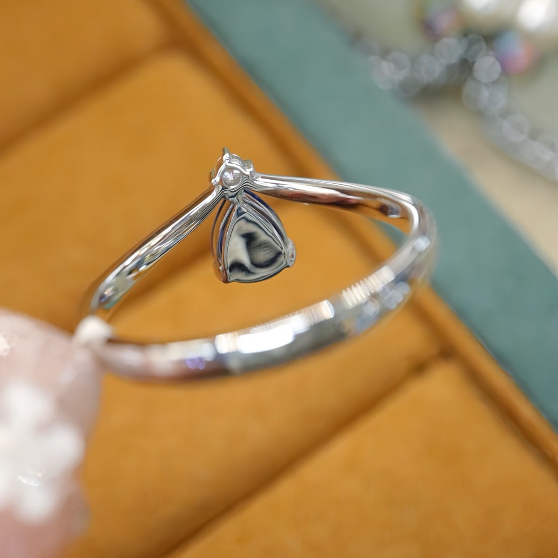 14k Gold 0.72 Ctw Natural Sapphire & Diamond Ring - 4