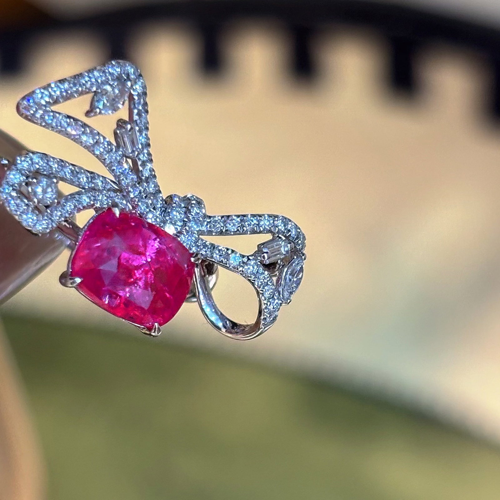 14k Gold 2.4 Ct Natural Spinel & Diamond Ring - 4