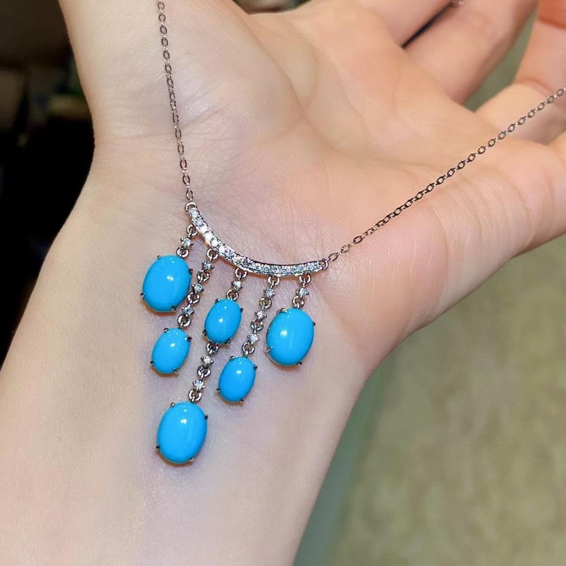14k Gold 7.73 Ctw Natural Blue Turquoise & Diamond Necklace