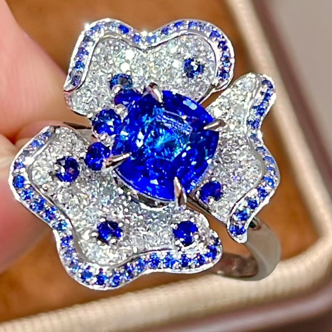 14k Gold 1.70 Ctw Natural Sapphire & Diamond Ring - 5