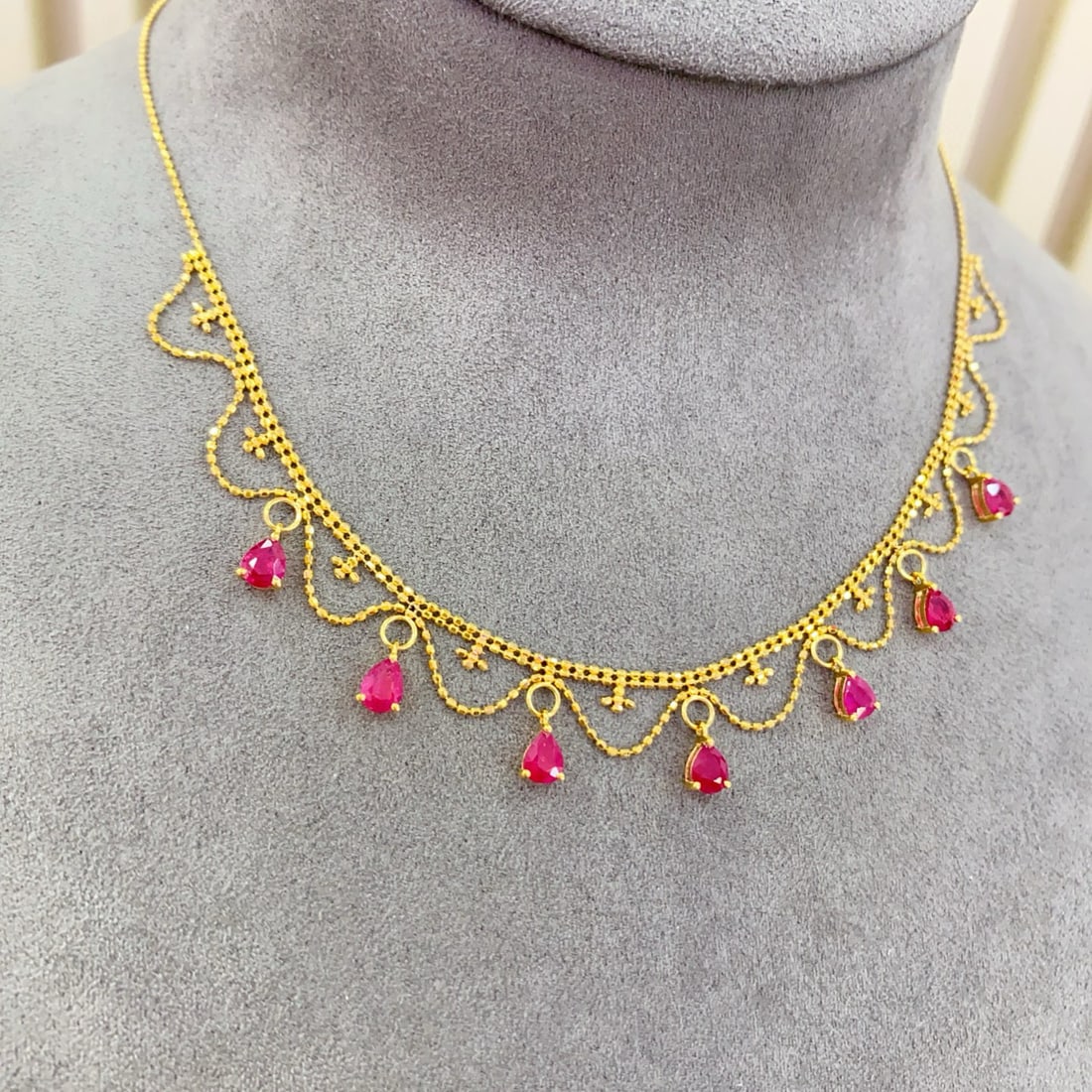 14k Gold 2.80 Ct Natural Ruby Necklace - 3