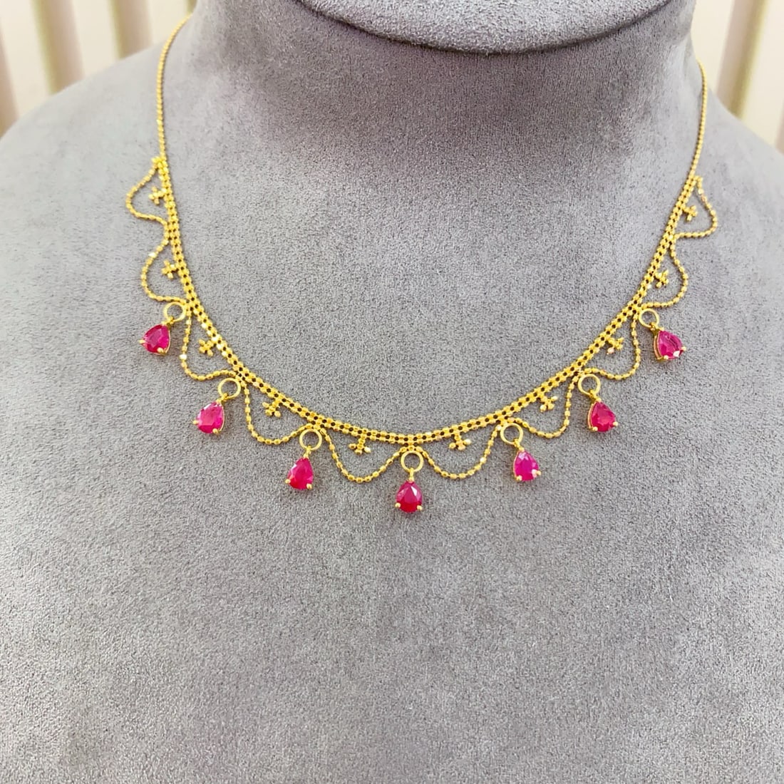 14k Gold 2.80 Ct Natural Ruby Necklace - 4