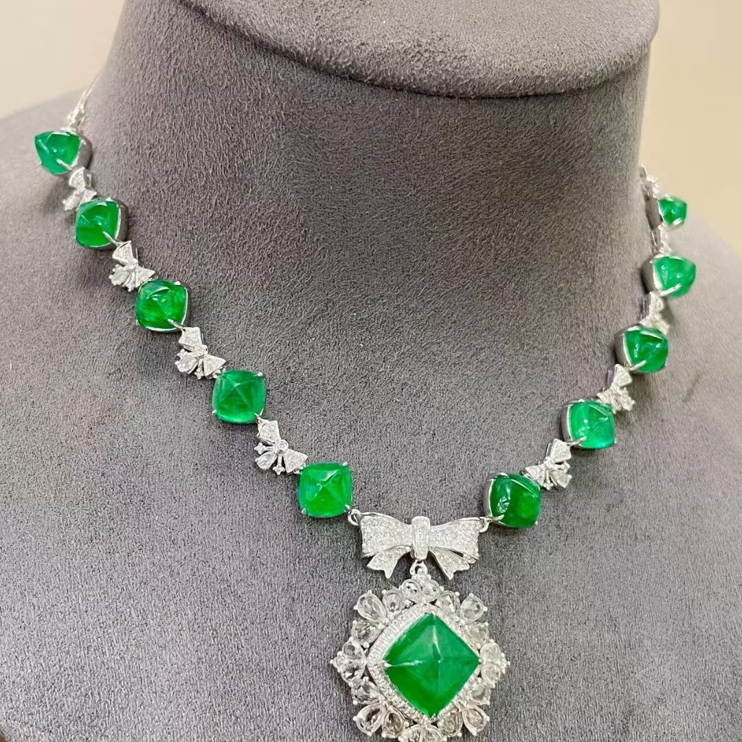 14k Gold 15.8 Ctw Vivid Green Natural Emerald & Diamond Necklace - 4
