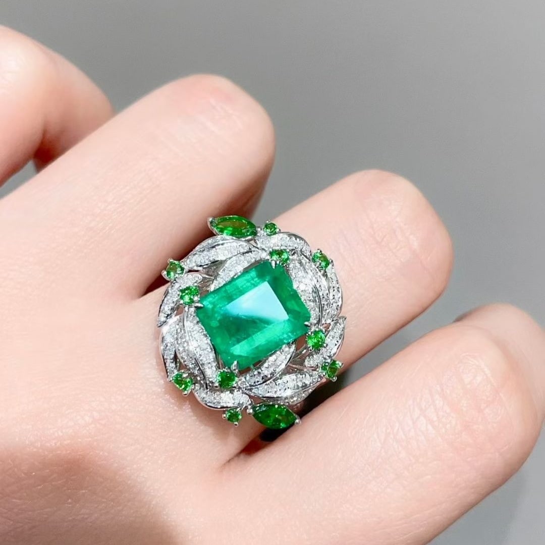 14k Gold 2.98 Ctw Vivid Green Natural Emerald & Diamond Ring - 5