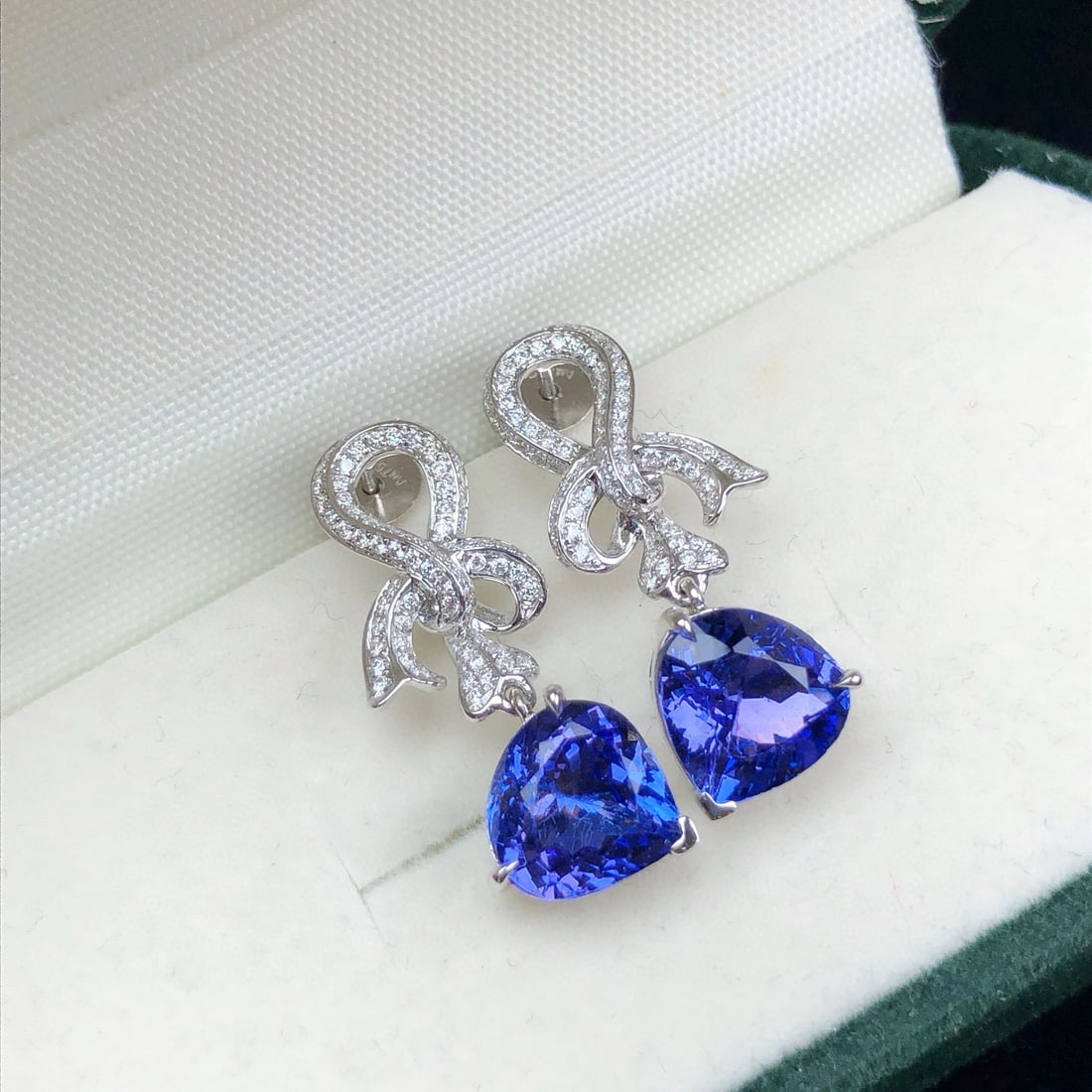 14k Gold 3.83 Ctw Natural Tanzanite & Diamond Earrings - 4