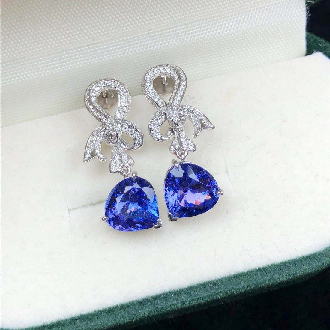 14k Gold 3.83 Ctw Natural Tanzanite & Diamond Earrings - 5